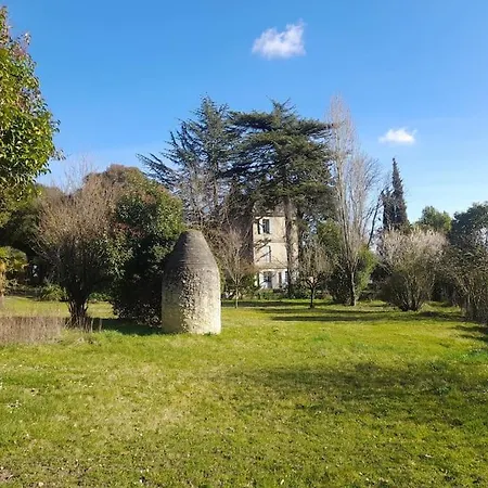 Au Chateau