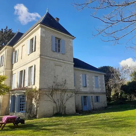 Au Chateau *